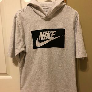 Men’s Large Nike hooded T-shirt